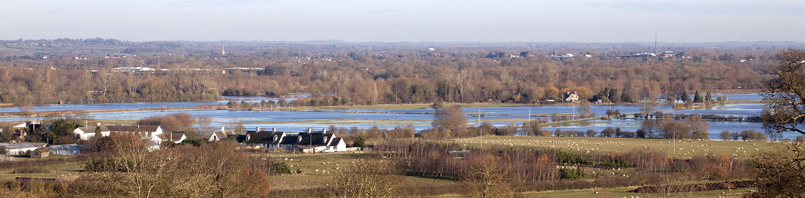 Photo of Floods in Oxfordshire  - copyright Mike Dodd